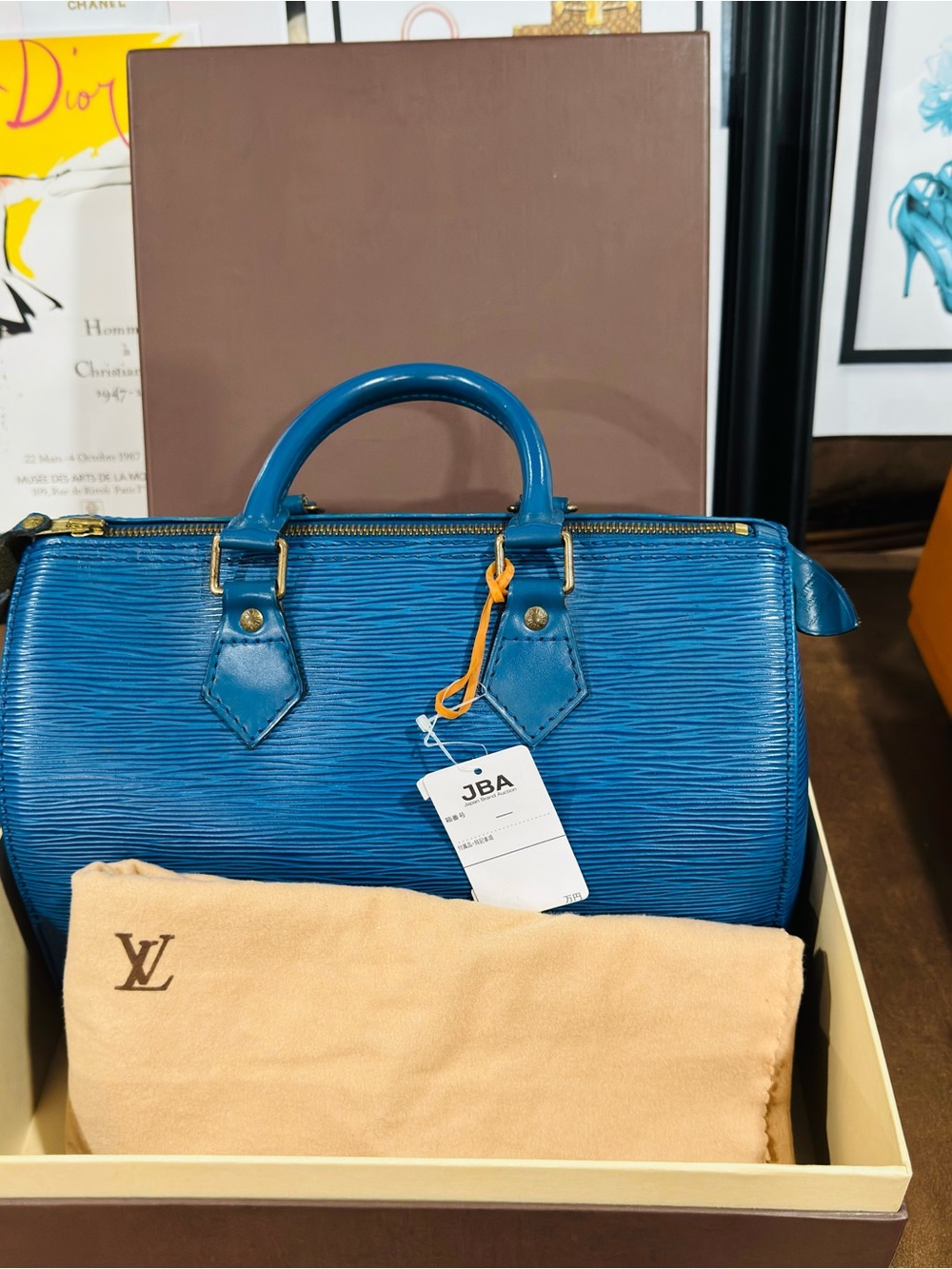 Louis Vuitton Toledo Blue Epi Leather Speedy 25 with Gold Hardware - Picture 2 of 15